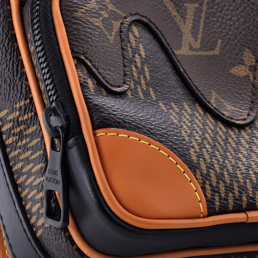 Louis Vuitton Nigo Amazone Messenger #233321L21B - Picture 6 of 7